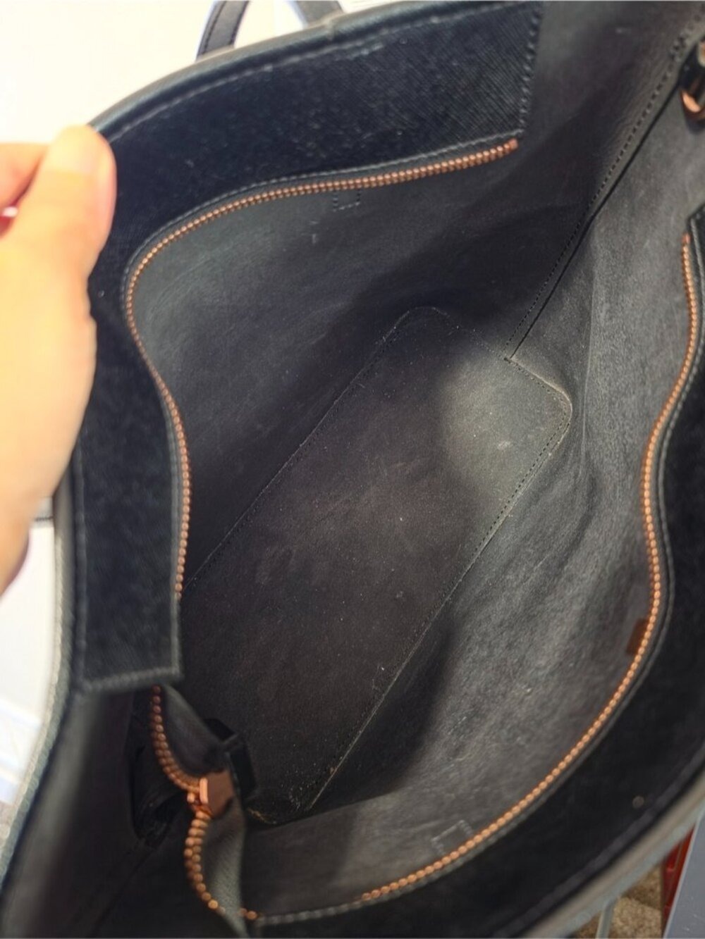 100% leather Ted Baker Black Tote Bag with Bow Accent - Picture 9 of 9